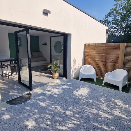 Le Patio : Studio Avec Exterieur Saint-Barthelemy-d'Anjou Exterior photo