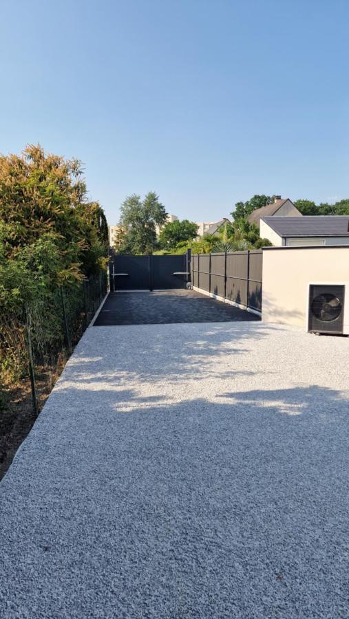 Le Patio : Studio Avec Exterieur Saint-Barthelemy-d'Anjou Exterior photo